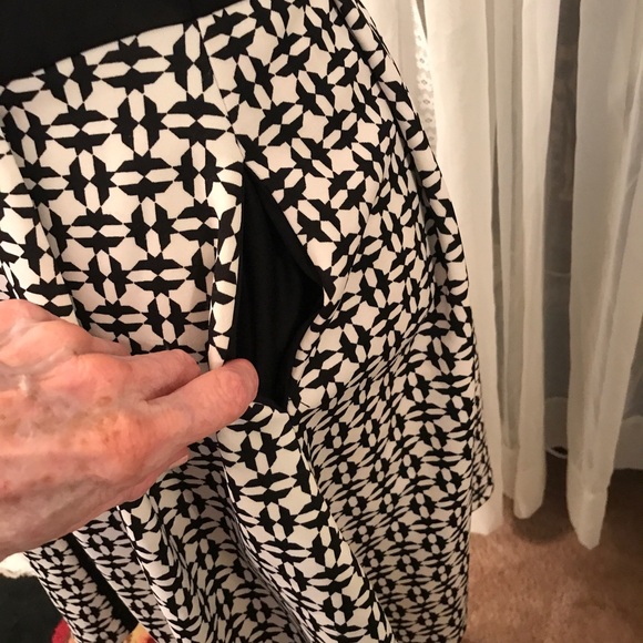 Bar III DRESS - Picture 4 of 5